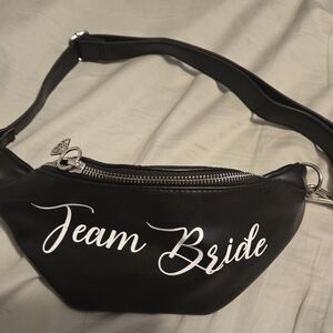 Source Unknown Black Crossbody Bag Sleek Minimalist Design